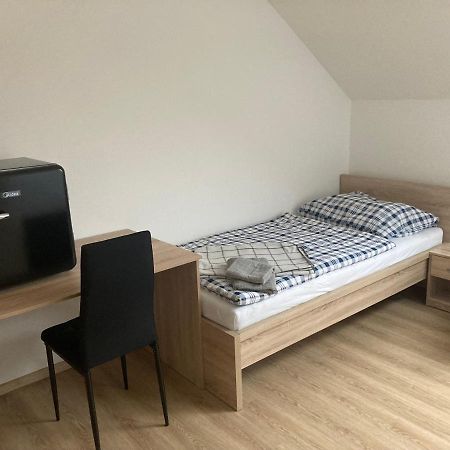 Ubytování Na špejcharu, Želevčice Slaný Esterno foto