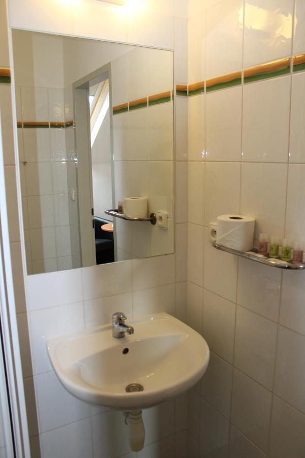 Ubytování Na špejcharu, Želevčice Slaný Esterno foto