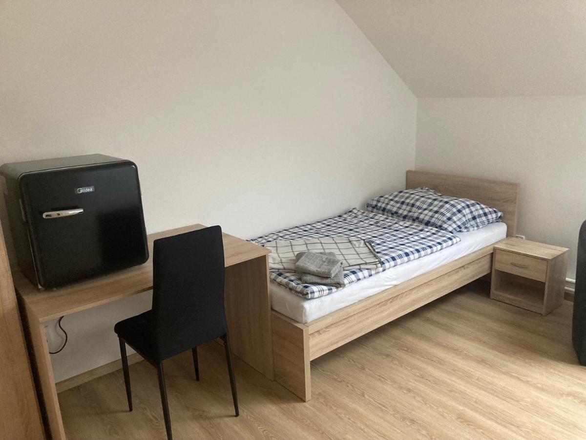 Ubytování Na špejcharu, Želevčice Slaný Esterno foto